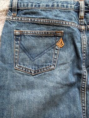 Volcom Denim Jeans in Faded Blue with Gold Stitching Accent 
90’s